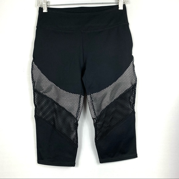 Fabletics Rhodes Crop - Picture 2 of 6